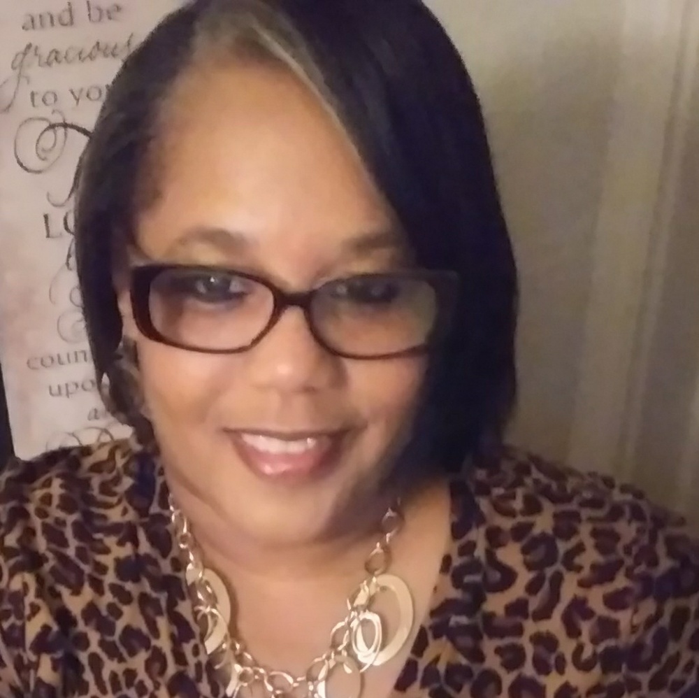 Meet your Posher, Kendra